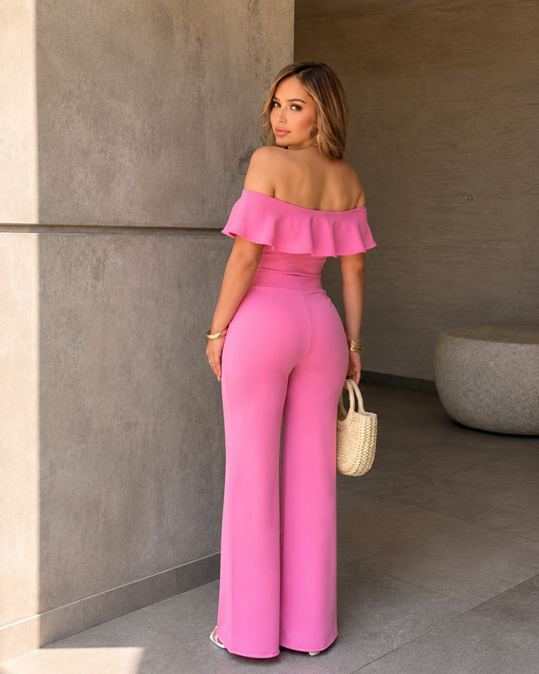 Conjunto de top con volantes y pantalón