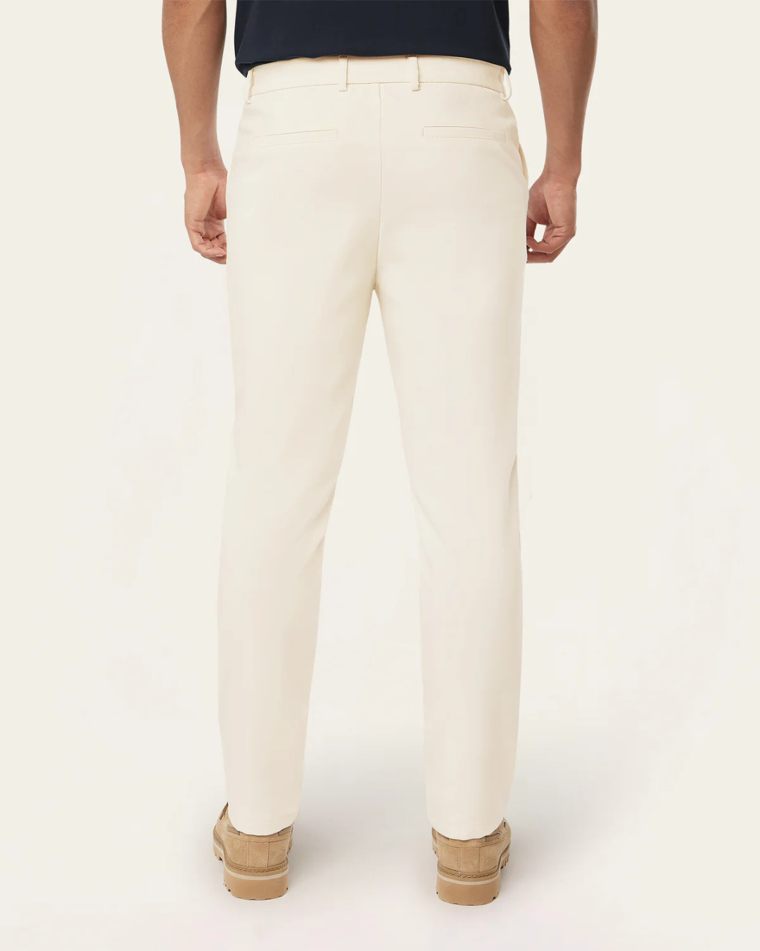 Pantalón Clásico para Hombre con Cremalleras Invisibles en los Bolsillos y Tejido Impermeable