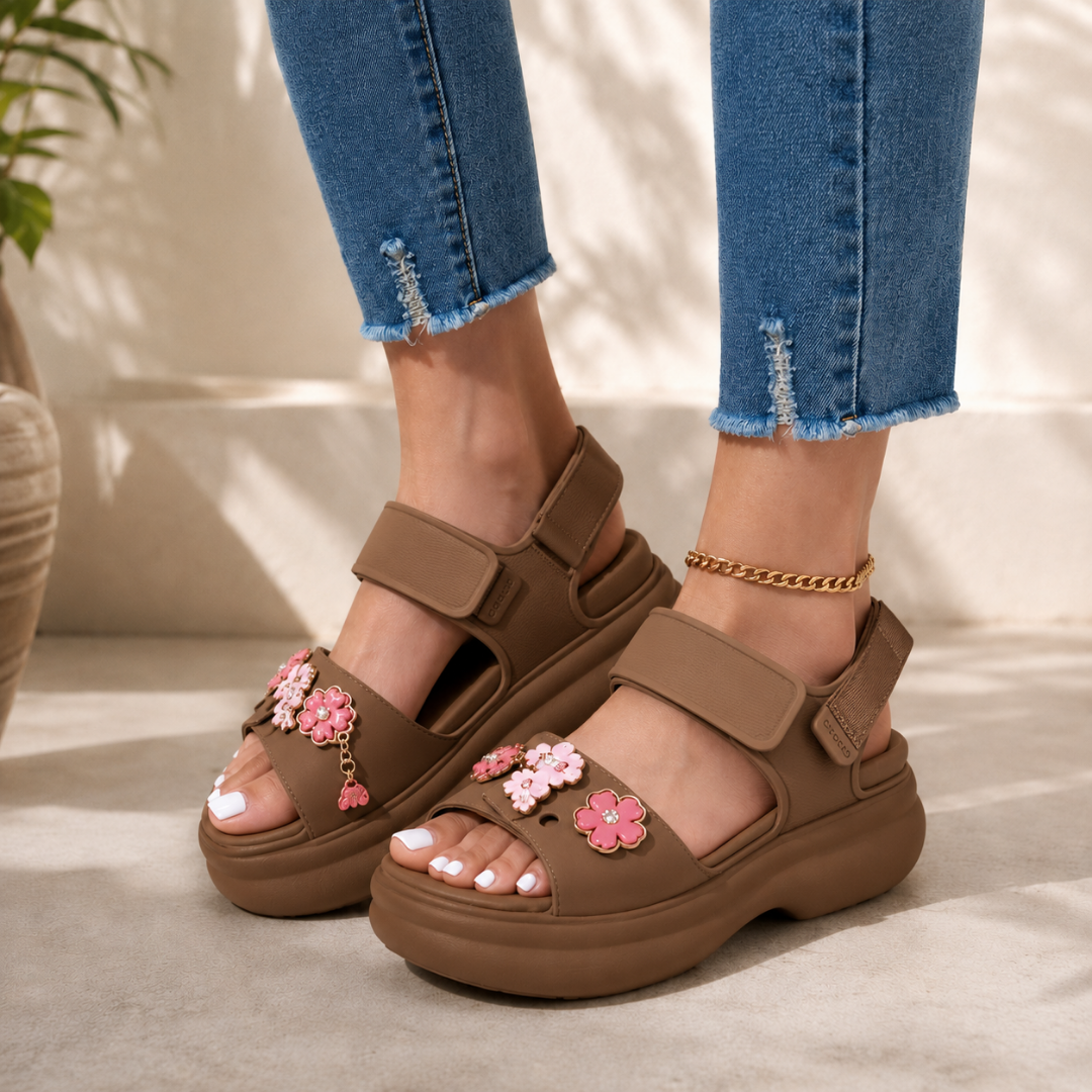 Sandalias de Plataforma con Flores Decorativas