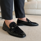 Mocasines de Vestir con Detalle Texturizado y Acabado Brillante