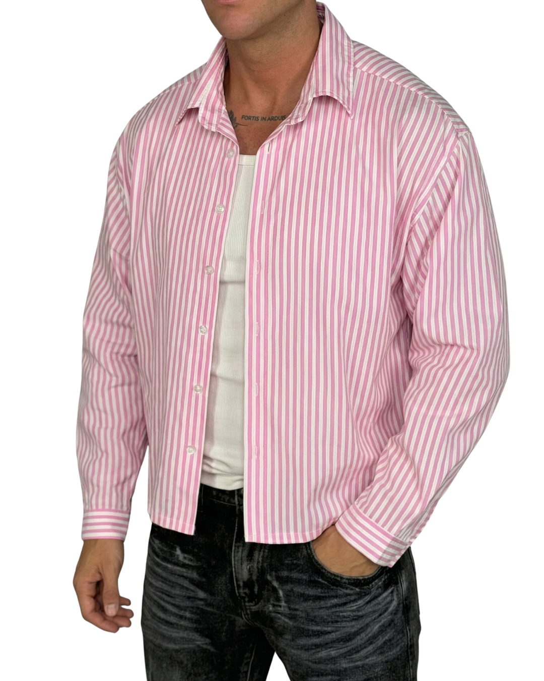 Camisa Estilizada de Corte Contemporáneo