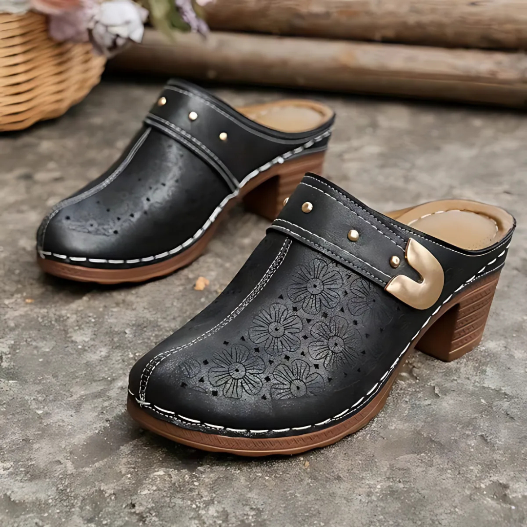 Sandalias de punta cerrada con tacón