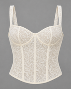 Top de encaje con escote cuadrado®