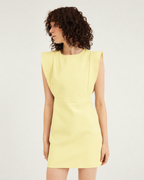 Vestido Corto con Hombreras®