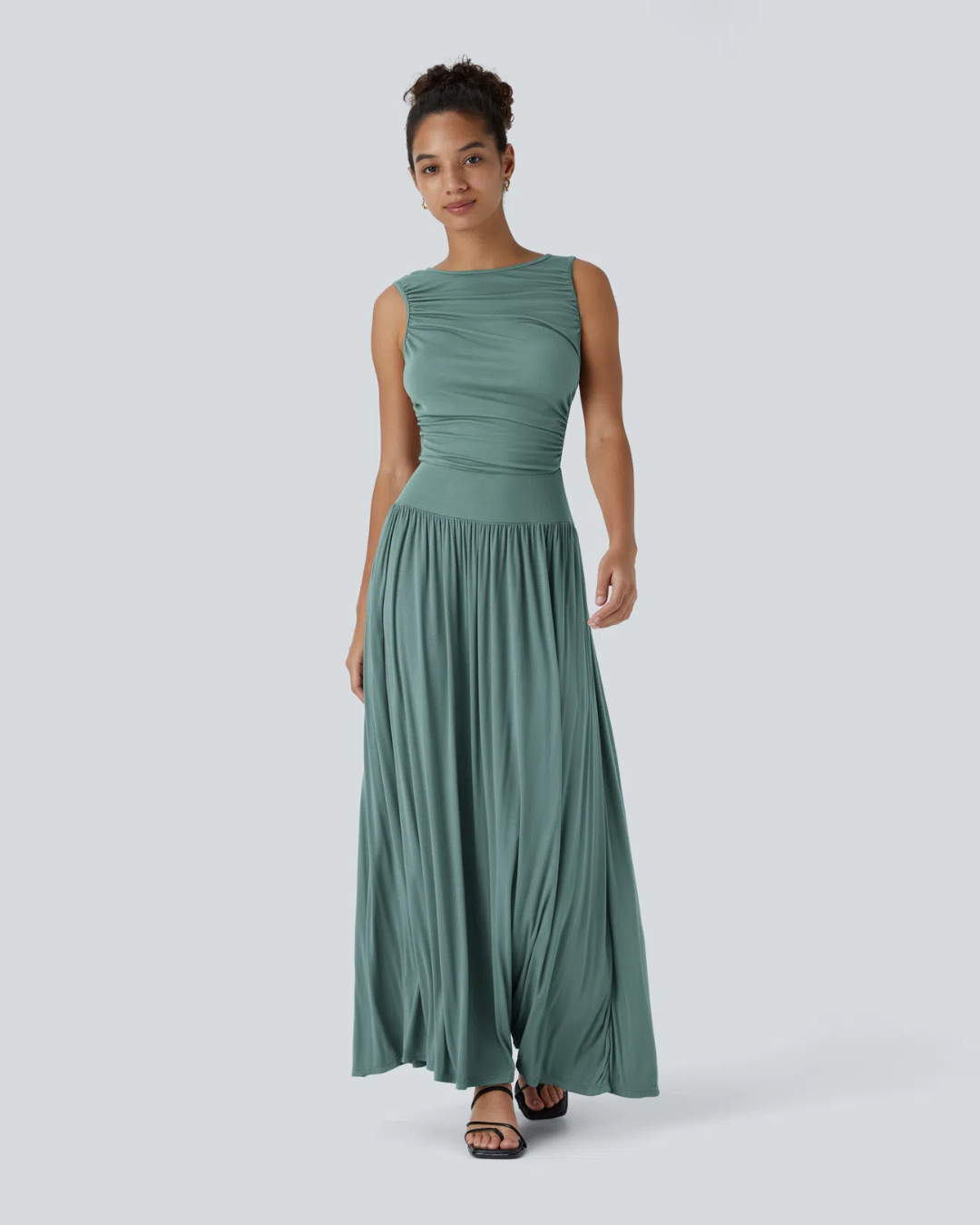Vestido largo holgado con escote en pato