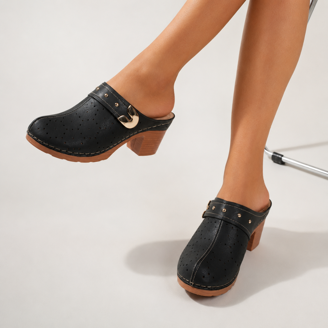 Sandalias de punta cerrada con tacón