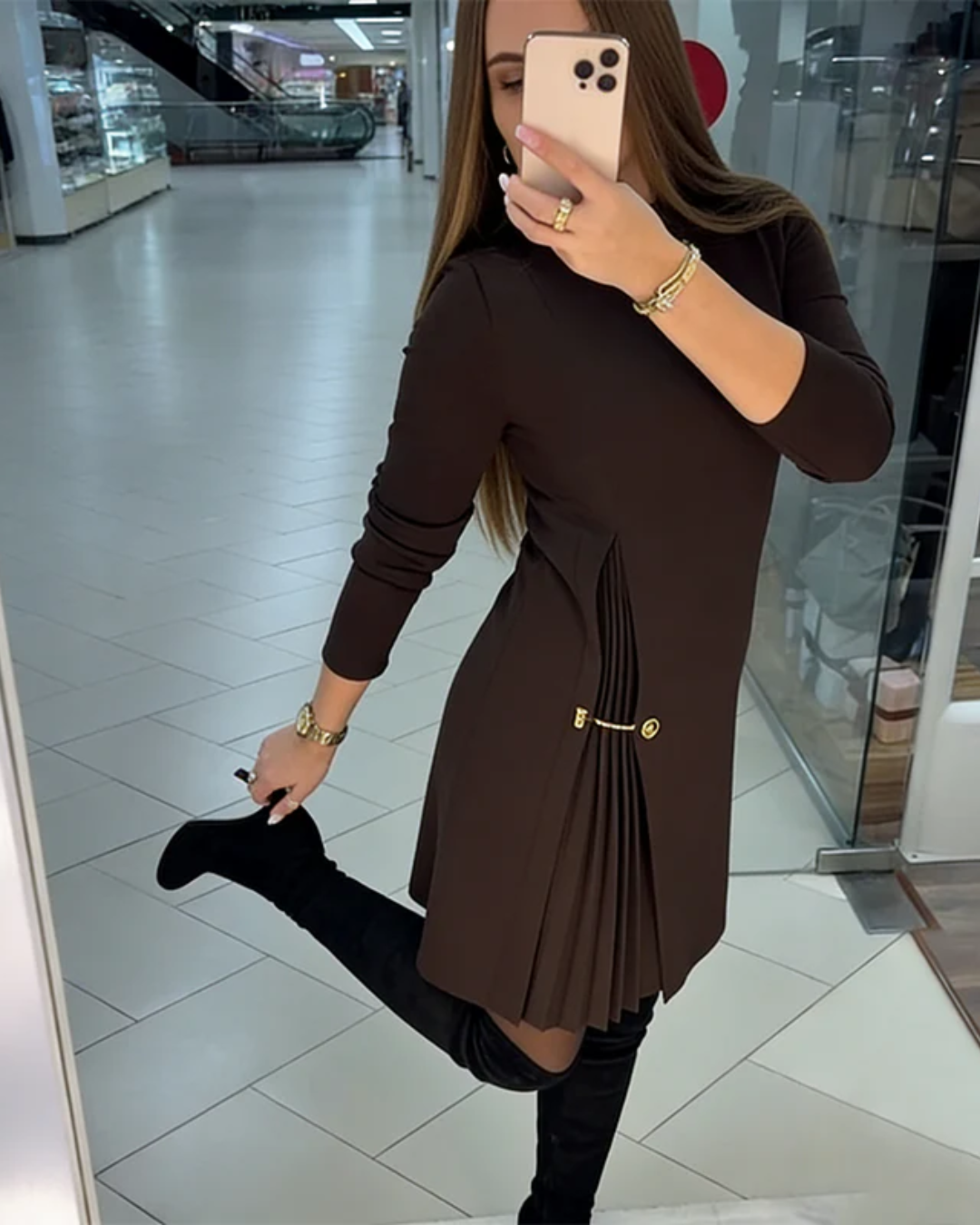 Elegante Vestido de Manga Larga con Paneles Plisados®