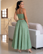 Conjunto bohemio de top y falda larga fluida