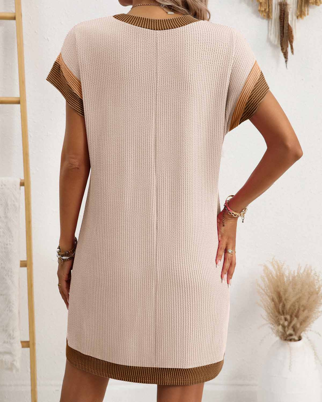 Vestido Midi de Manga Corta Texturizado®