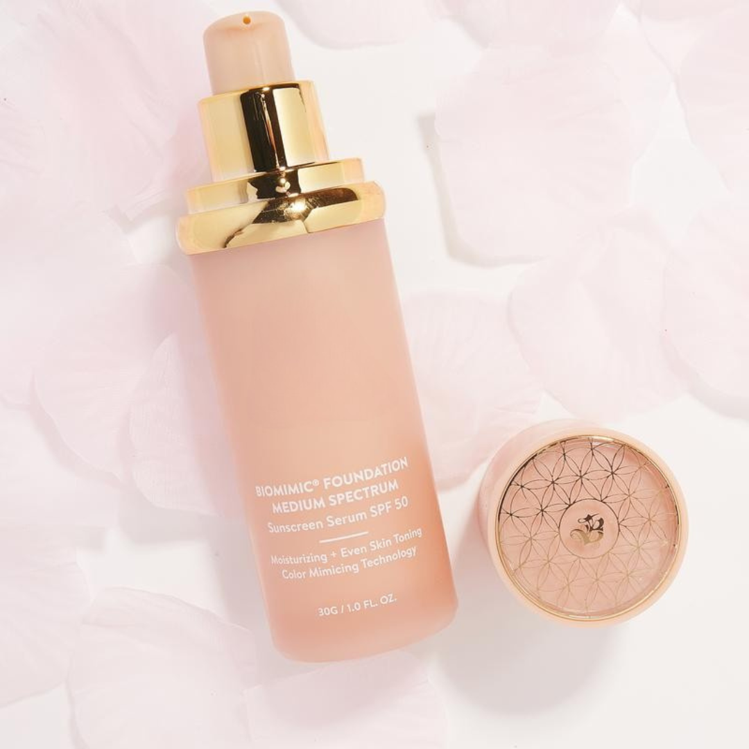 Base líquida hidratante 4 en 1 con corrector y SPF 50+ de larga duración