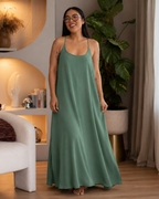 Vestido Largo Fluido con Tirantes Finos