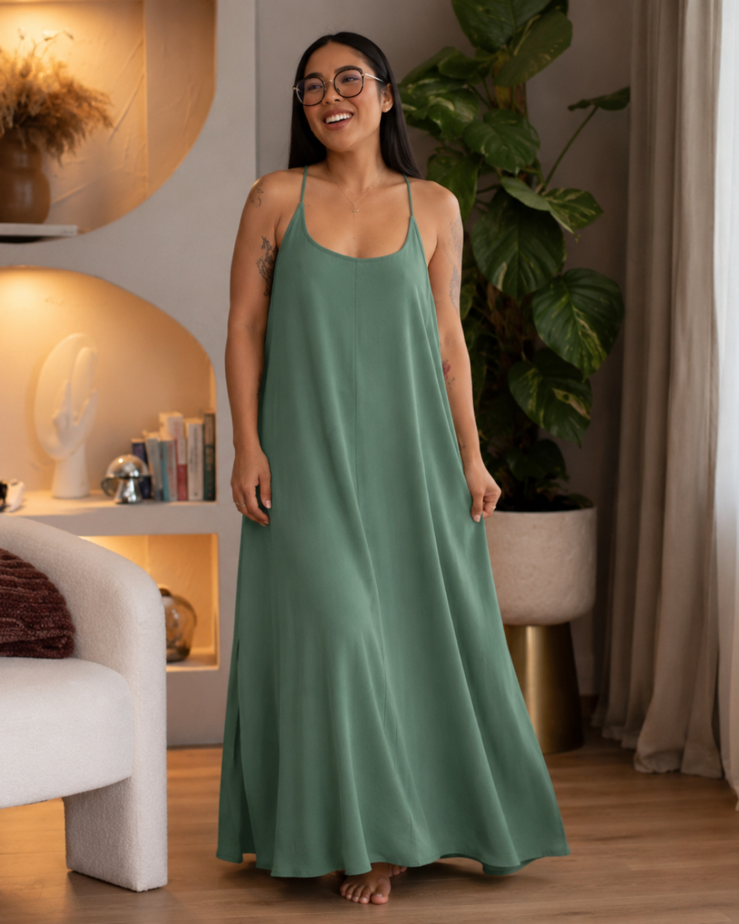 Vestido Largo Fluido con Tirantes Finos