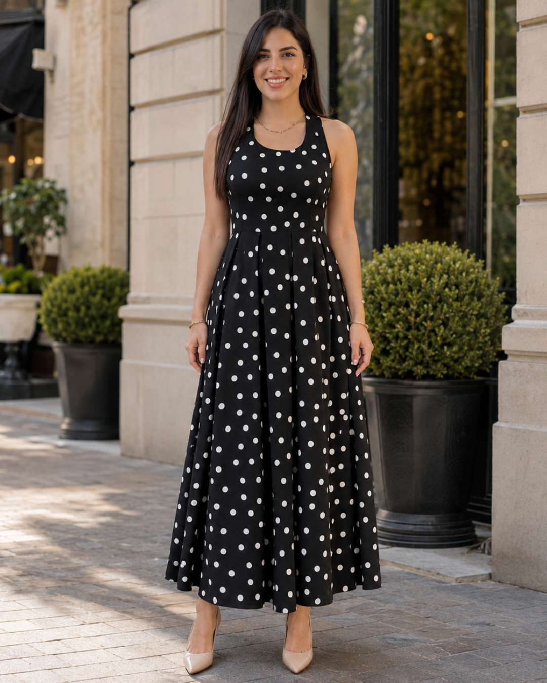 Vestido midi de lunares con volantes