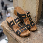 Sandalias de Cuña con Detalles Geométricos®