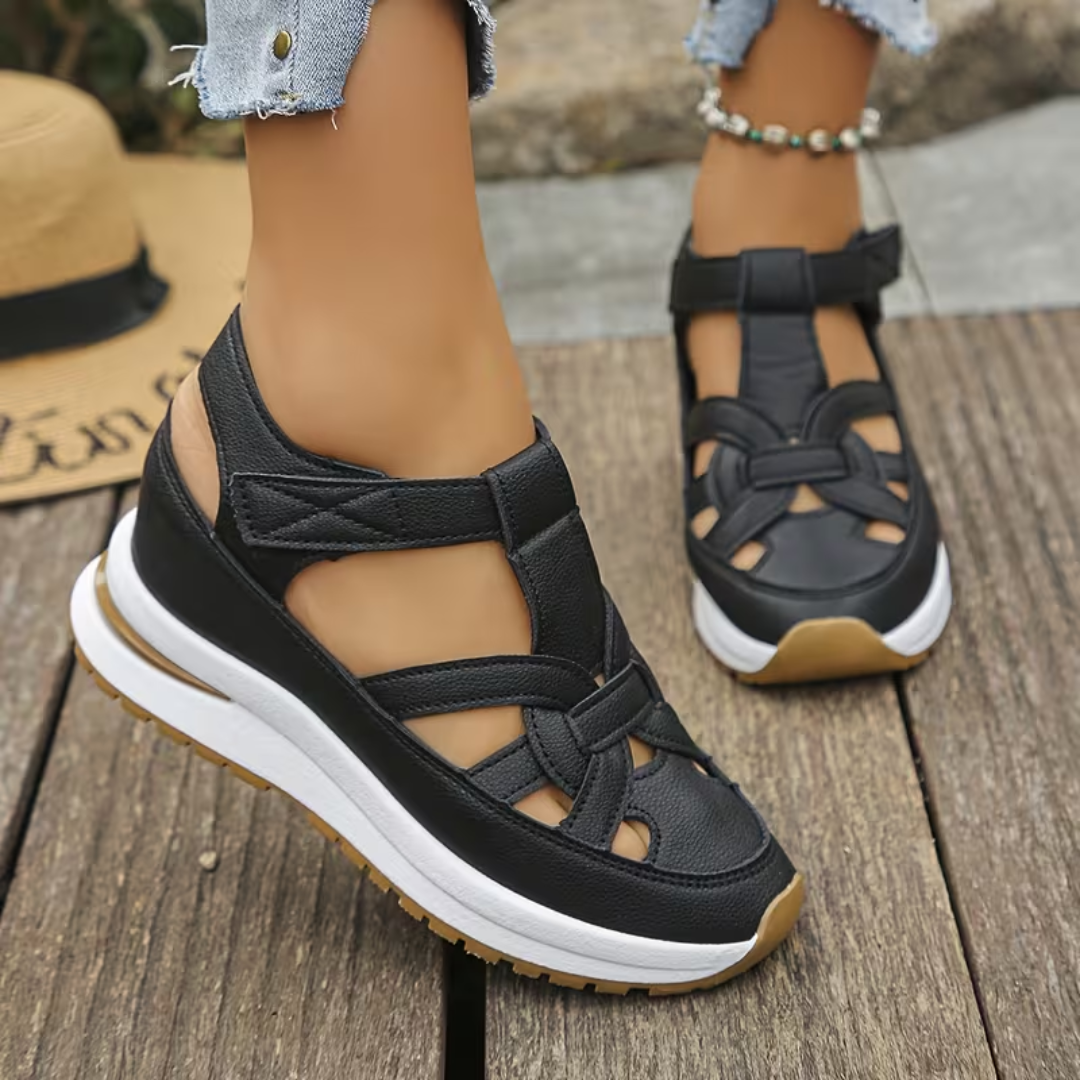 Sandalias deportivas con cuña baja