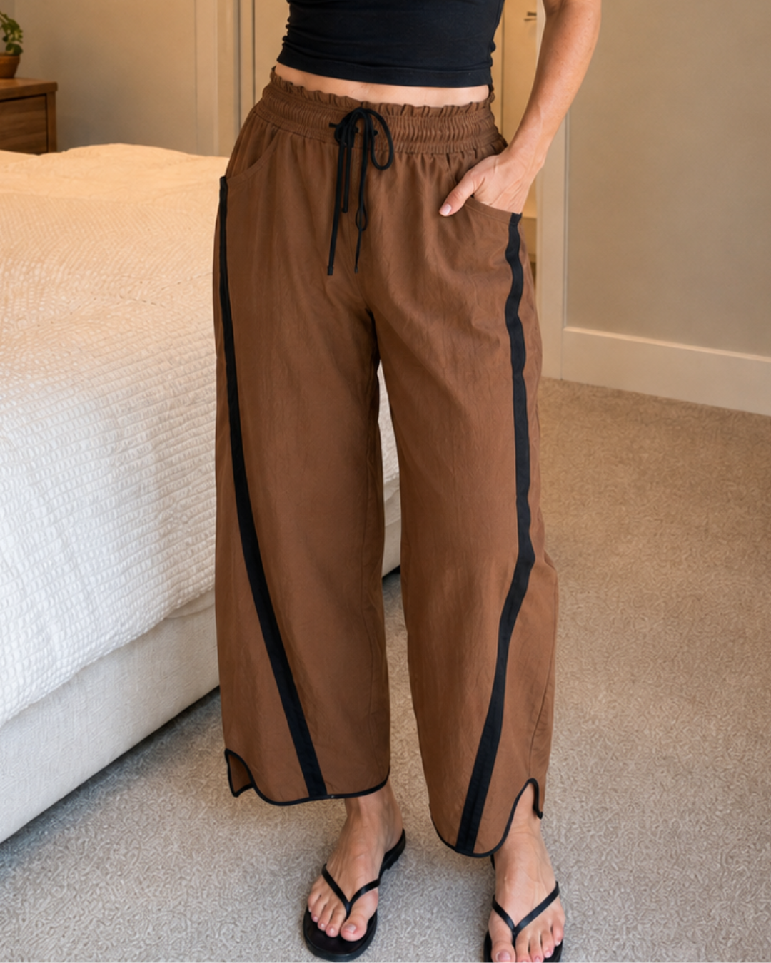 Pantalón Casual de Cintura Elástica con Franjas Laterales®