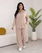 Conjunto Fluido de Camisa y Pantalón®