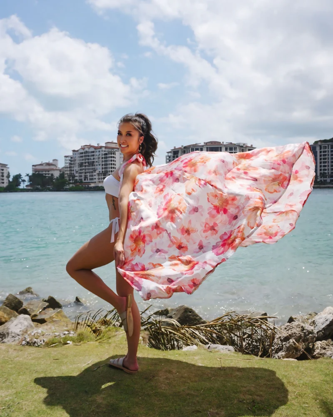 Falda Envolvente con Estampado Floral Multiposición