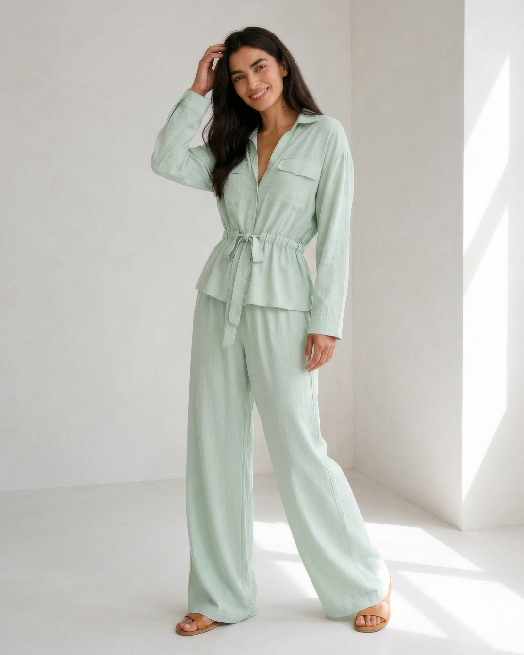 Conjunto Fluido de Blusa y Pantalón®