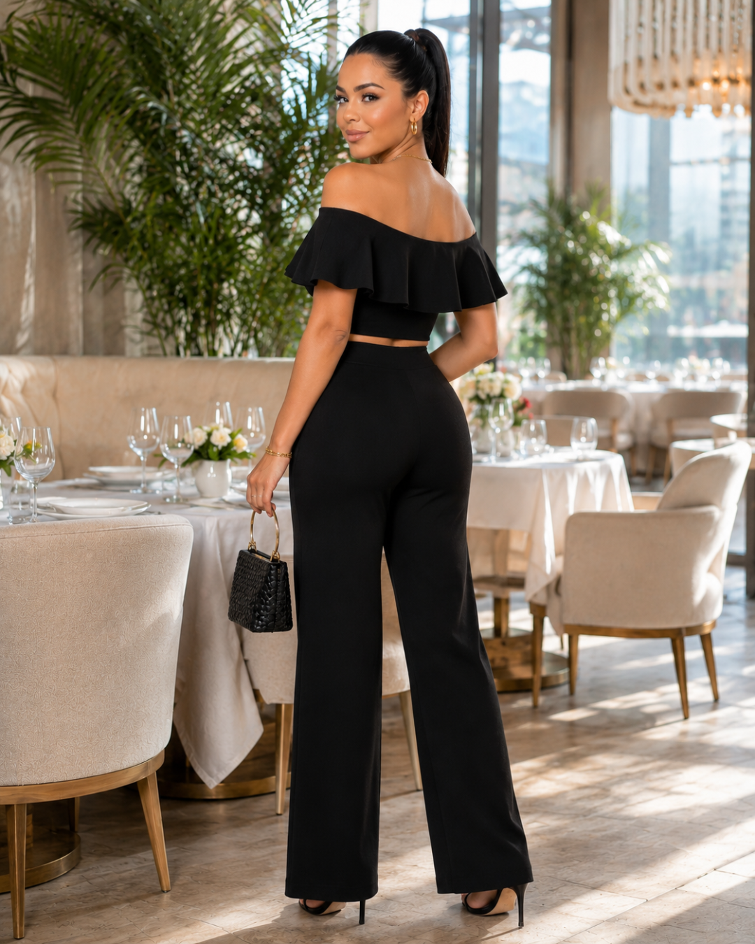 Conjunto de top con volantes y pantalón