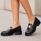 Mocasines con Tacón Bajo y Detalle Metálico®