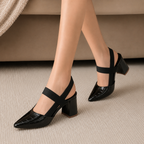 Tacones de punta con tira cruzada®