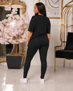 Conjunto cómodo de camiseta y leggings