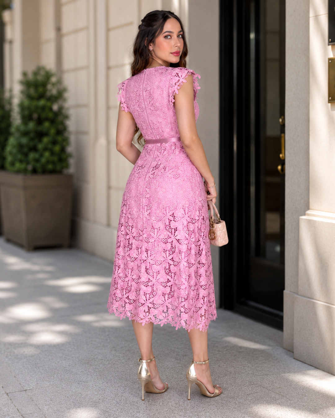 Vestido Midi de Encaje Floral®