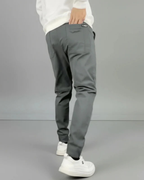 Pantalones elásticos premium ajustados