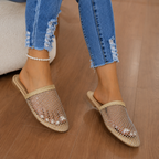 Mules Planos de Malla con Detalles Brillantes