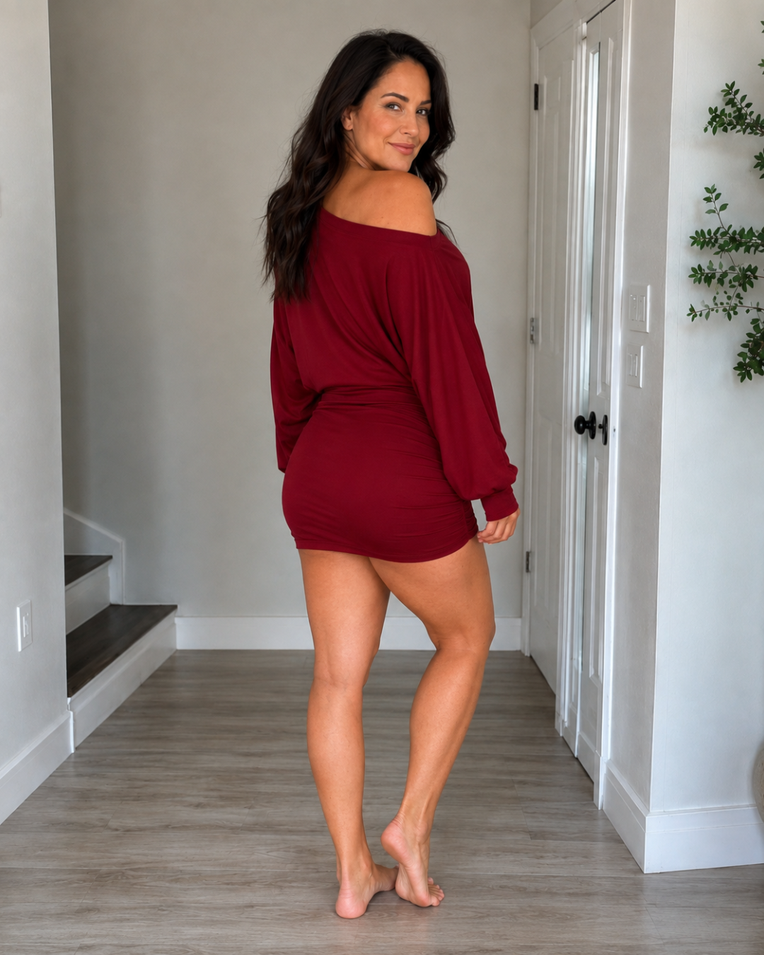 Vestido Mini Asimétrico con Efecto Drapeado