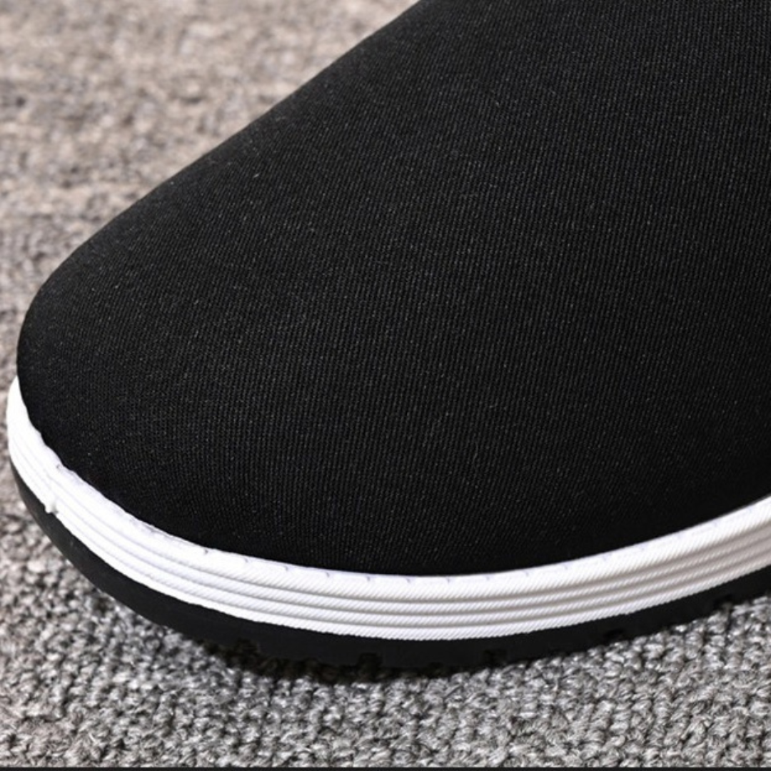 Zapatos ortopédicos cómodos y fáciles de calzar con felpa