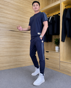 Conjunto de camiseta y pantalón elástico