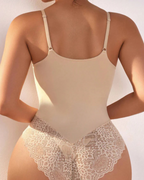 Body moldeador de una pieza en encaje sin mangas y con tirantes finos para mujer®