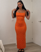Vestido Largo Entallado con Espalda Abierta y Tirantes Finos
