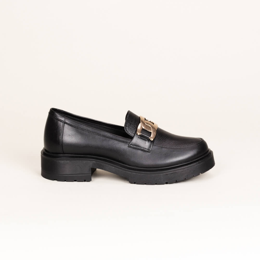 Mocasines con Tacón Bajo y Detalle Metálico®