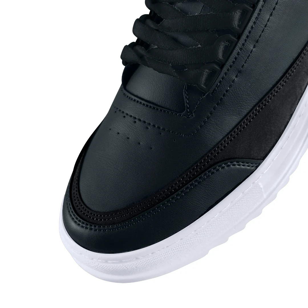 Zapato con elevación oculta