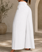 Pantalón de Talle Alto con Pernera Ancha y Detalle de Cinturón